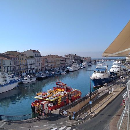 Grand T2 Au Coeur De Ville Avec Vue Sur Quais Et Mer Сет Экстерьер фото