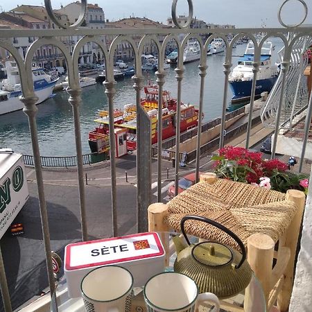 Grand T2 Au Coeur De Ville Avec Vue Sur Quais Et Mer Сет Экстерьер фото