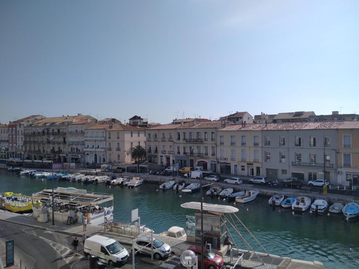 Grand T2 Au Coeur De Ville Avec Vue Sur Quais Et Mer Сет Экстерьер фото